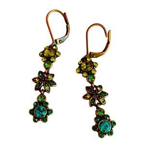 Vintage Joan Rivers Dainty Flower Leverback Earrings With Swarovski Crystals